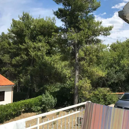 Beach House Black Olive Hébergement de vacances Slatine