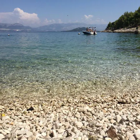 Hébergement de vacances Beach House Black Olive *